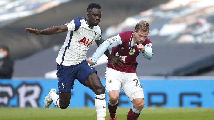 Davinson Sánchez fue titular en la goleada de Tottenham ante Burnley