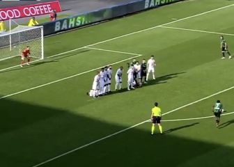 Golazo de Hugo Rodallega de tiro libre en la liga de Turquía