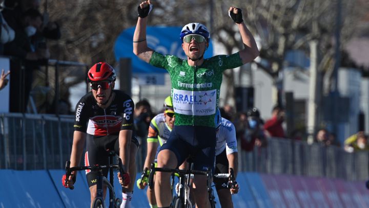 Mads Würtz gana la etapa 6 de la Tirreno-Adriático.