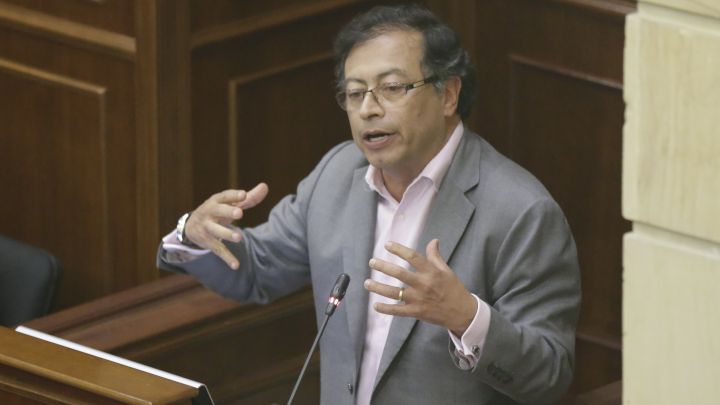 Gustavo Petro habla en el Senado de Colombia