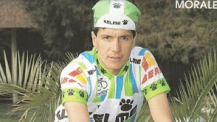 El exciclista colombiano Pedro Saúl Morales, con el maillot del equipo Kelme.