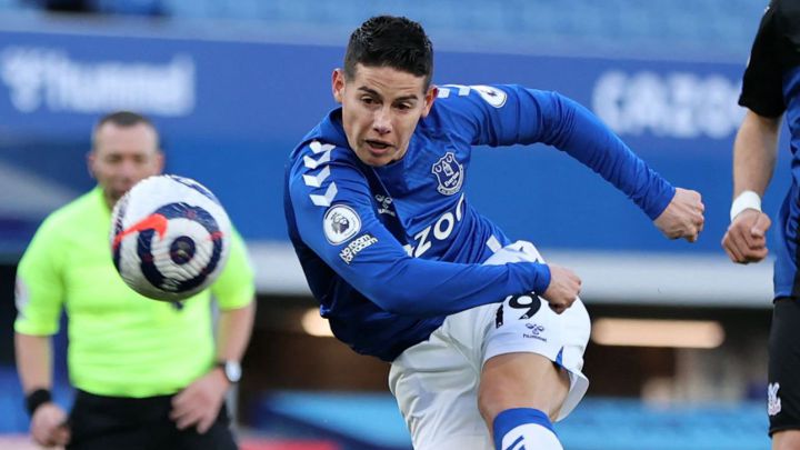 James Rodríguez, elogiado tras su gol con Everton ante Crystal Palace.