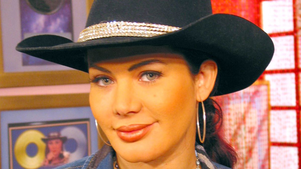 La actriz y cantante Lady Noriega, ha sido intubada y trasladada a la Unidad de Cuidados Intensivos por su delicado estado de salud luego de tener COVID-19.