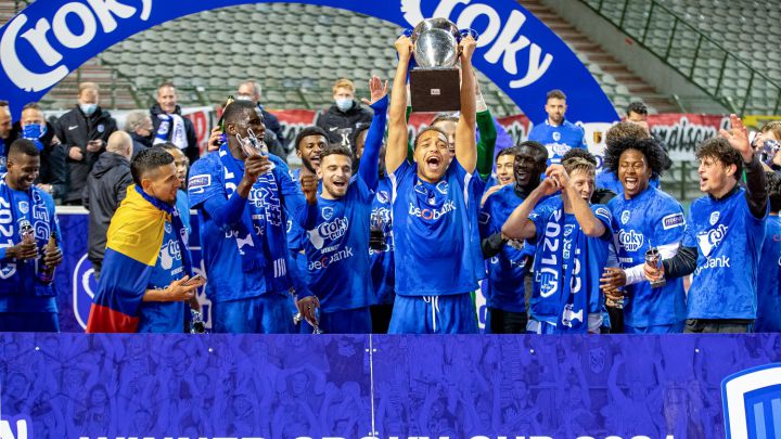 Daniel Muñoz, Carlos Cuesta y Jhon Janer Lucumí, campeones con el Genk