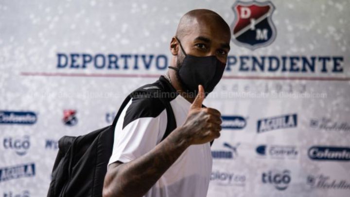 Alexis Rolín, defensor uruguayo