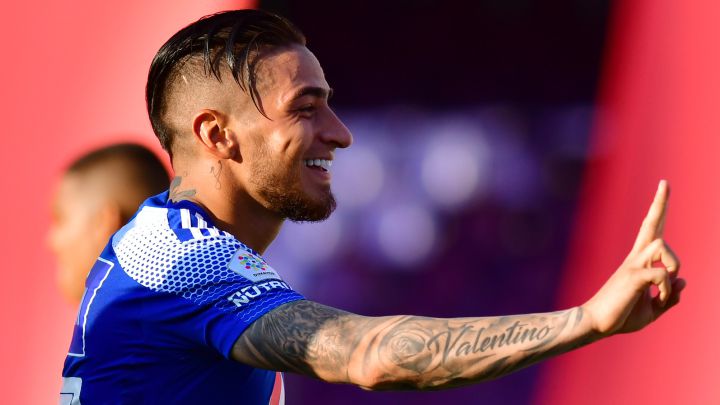 Cristian Arango, delantero de Millonarios, estaría en conversaciones con Corinthians de Brasil. El equipo azul y Benfica decidirán su futuro