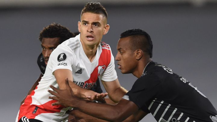 Rafael Santos Borré no viaja a Colombia para enfrentar a Santa Fe por Libertadores