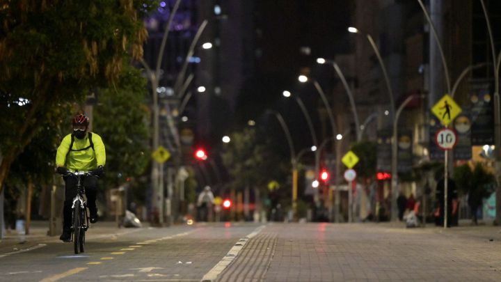 Curva del coronavirus en Colombia, hoy miércoles 5 de mayo. Casos, muertes, últimas noticias de la pandemia en el país. Actualmente hay 96.751 casos activos