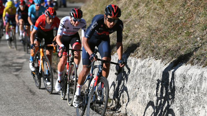 Egan Bernal, ciclista del Ineos es el favorito de las apuestas en el Giro de Italia. Simon Yates y Remco Evenepoel también están dentro de los favoritos