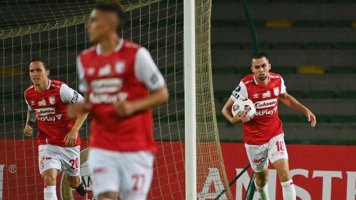 Santa Fe - River Plate, horario y tv, partido de fase de grupos de Libertadores. Se jugará este jueves 5 de mayo en el Estadio G. Pablo Rojas en Asunción.