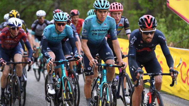 Aleksandr Vlasov, ciclista del Astana, agradeció el trabajo de Harold Tejada, quien lo ayudó en el grupo de los favoritos y a seguir peleando en la general