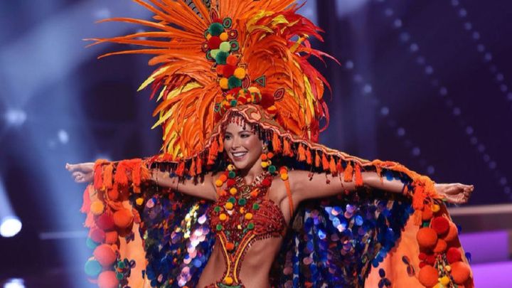 Miss Universo: Señorita Colombia rinde homenaje a cultura wayuu en desfile de traje típico