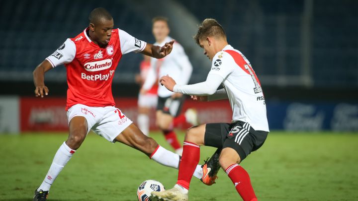 River Plate, con varias bajas en su plantilla, se prepara para el duelo ante Independiente Santa Fe en la Copa Libertadores. Esperan recuperar a Enzo Pérez