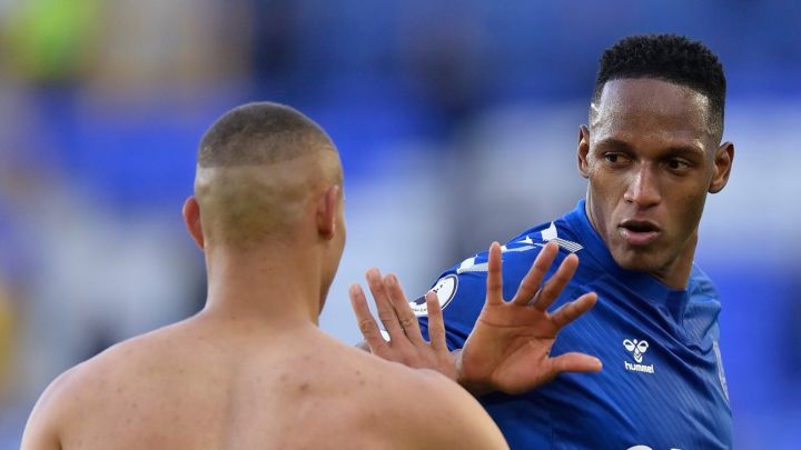 Yerry Mina, defensor del Everton, no estuvo en el último partido de la Premier League ante el City. El defensor colombiano habría viajado a Colombia