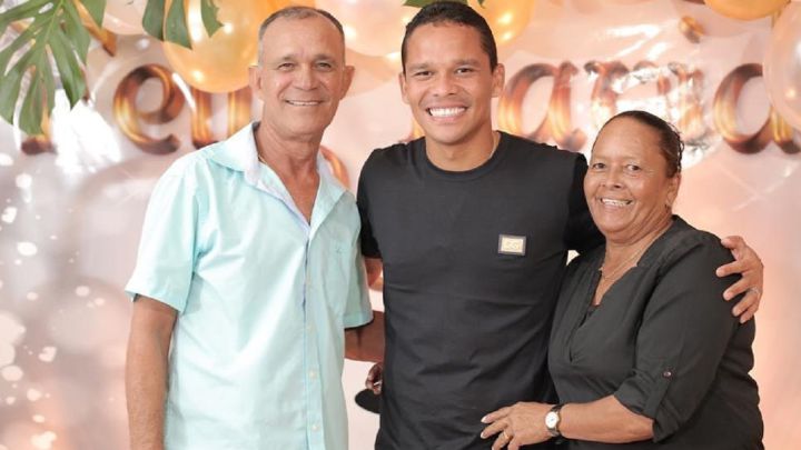 Carlos Bacca y su mamá Eloísa Ahumada