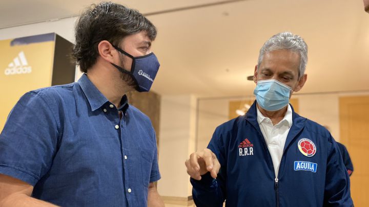 Jaime Pumarejo y Reinaldo Rueda en la jornada de vacunación de Colombia
