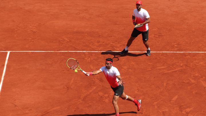 Juan Sebastián Cabal y Robert Farah caen en semifinales de Roland Garros.