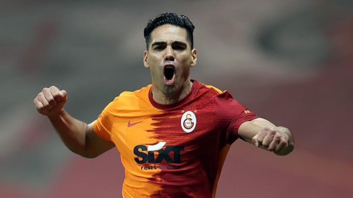 Falcao García, ejemplo para los juveniles del Galatasaray
