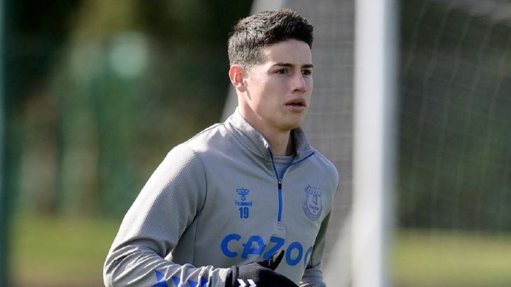 James Rodríguez suena para llegar al Milan, pero desde Italia no lo ven tan claro, pues su físico sería una de las dudas que tendría el club para decidir.