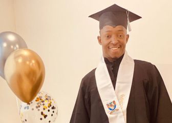 Otro logro para Óscar Murillo: Se gradúa de bachiller