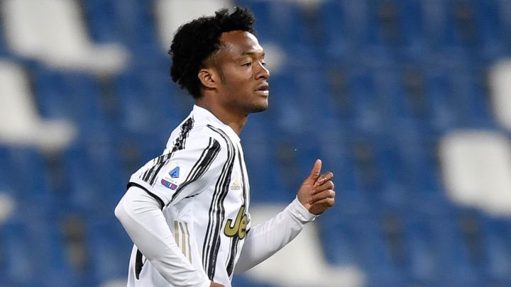 Massimiliano Allegri, DT de la Juventus, estaría pensando en volver a poner a Juan Guillermo Cuadrado como extremo por derecha para ayudar más en ataque