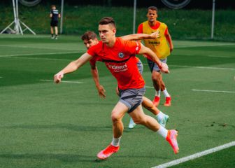 Rafael Santos Borré ya entrena en Eintracht Frankfurt