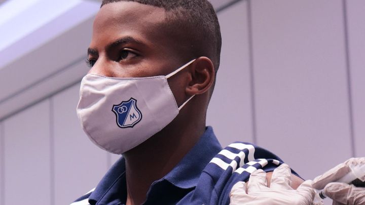Toda la plantilla de Millonarios recibió la vacuna Janssen en Orlando, Florida previo a su regreso a Bogotá. El equipo ahora tendrá que pensar en la Liga