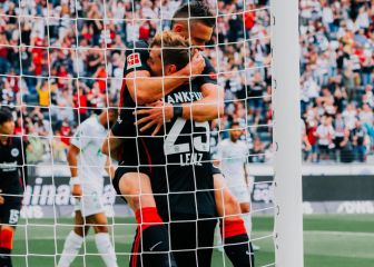 Borré anota su primer gol con Eintracht Frankfurt