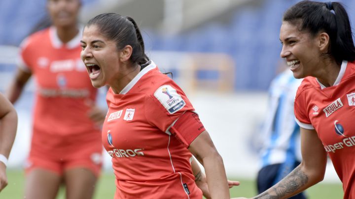 América de Cali Femenino se impuso en su casa ante Real Santander. Catalina Usme fue la gran figura del partido tras anotar dos goles de tiro libre