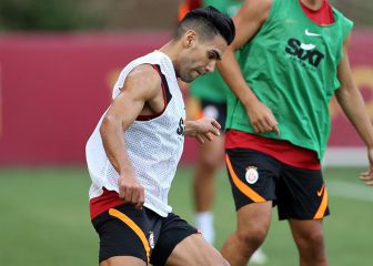 Galatasaray le pagaría a Falcao para que deje el club