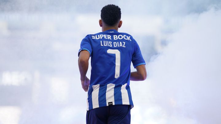 Luis Díaz arranca una nueva temporada con el Porto y el equipo no quiere que baje su nivel, por eso fichó al brasileño Pepê para que ambos compitan.