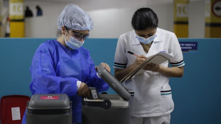 Curva del coronavirus en Colombia, hoy 4 de agosto. Casos y muertes relacionadas con el covid-19 en el país. Actualmente hay 66.572 positivos activos.