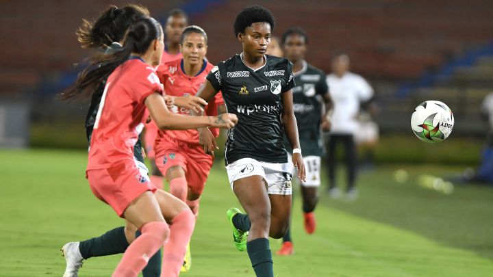 DIM-FI no pasa del empate en casa, el cali sigue siendo el líder. En la igualdad 1-1, los goles en el Atanasio los anotaron Jorelyn Carabalí y Liced Serna