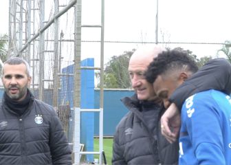 Primeras imágenes de Borja en Gremio: Sólo risas con Scolari