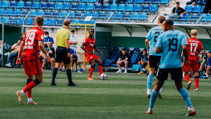 Waldhof Mannheim - Eintracht Frankfurt en vivo online, Copa de Alemania, que se jugará hoy domingo 8 de agosto en el Carl-Benz-Stadion a las 8:30 a.m,