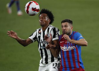 Barcelona vence a la Juve con Cuadrado como titular