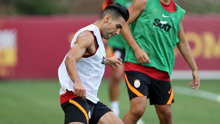 Carlos Belmonte, director deportivo de Sao Paulo, habló sobre el rumor de Falcao García al equipo brasileño. El directivo negó los acercamientos