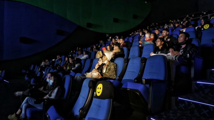 Cines en Colombia vuelven a funcionar con el 50% del aforo