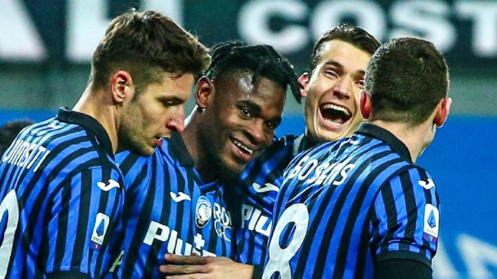 Inter de Milán habría realizado una oferta inicial por Duván Zapata, pero el Atalanta no habría quedado satisfecha. Los diálogos siguen abiertos