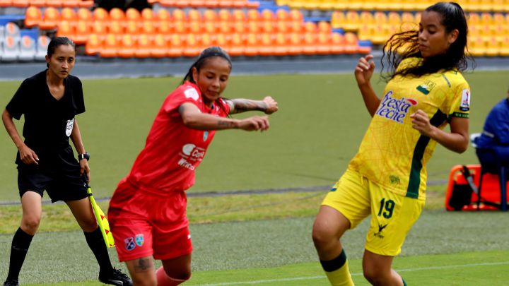 Independiente Medellín goleó a Bucaramanga en la octava fecha de la Liga BetPlay Femenina por 3-0, llegó a 13 puntos y aún sueña con la clasificación.