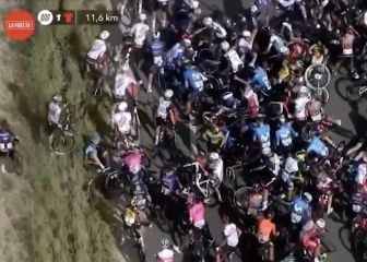 Multitudinaria y terrible caída en la etapa 5 de LaVuelta