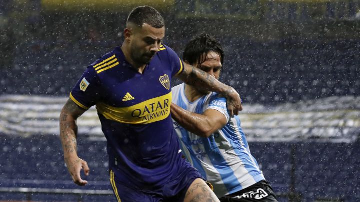 Edwin Cardona, fuera del duelo ante Patronato