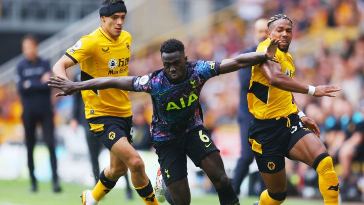 Davinson Sánchez, defensor del Tottenham y figura en los últimas fechas se habría motivado con la llegada del defensor argentino Christian Romero