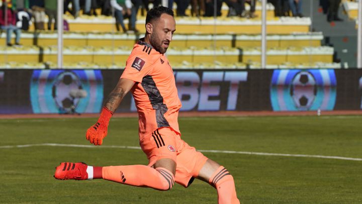 Napoli le ofrece a David Ospina un vuelo privado para volver para el partido ante Juventus.