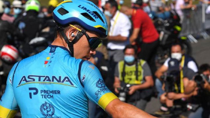 Miguel Ángel López estaría muy cerca de volver al Astana y empezar desde el 1 de octubre con el equipo kazajo. El colombiano quiere estar en las clásicas