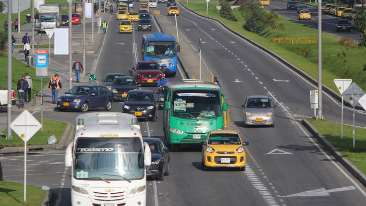 Pico y placa en Bogotá y Medellín hoy, 21 de septiembre: horarios, excepciones y cómo funciona