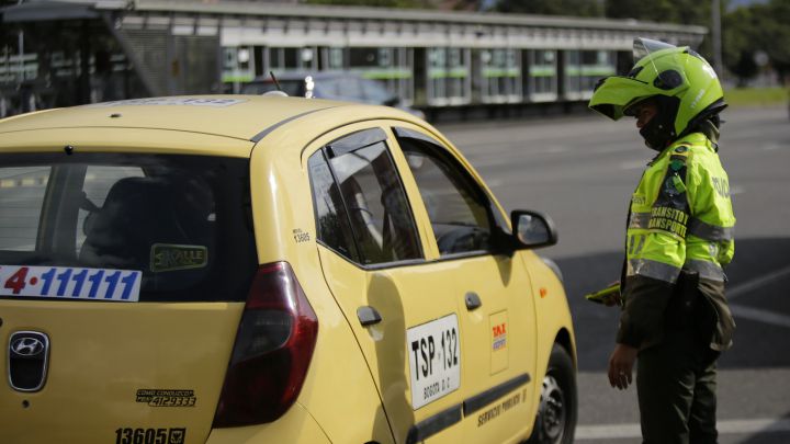 Pico y placa en Bogotá y Medellín hoy, 22 de septiembre: restricción, horarios y excepciones