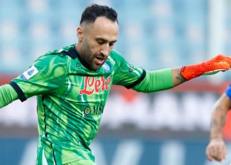 Napoli golea, manda en la Serie A y Ospina sale figura
