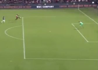 Así fue el golazo de zurda de Luis Sinisterra con Feyenoord