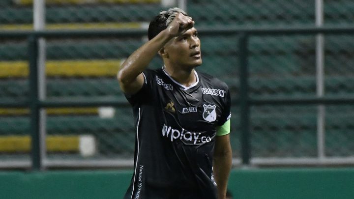 El papá de Teófilo Gutiérrez habló sobre los méritos de su hijo para volver a la Selección Colombia.